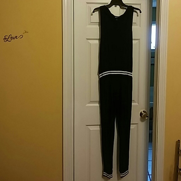 Love Pants - 🚨SOLDSOLD🚨💜Hooded Jumpsuit💜